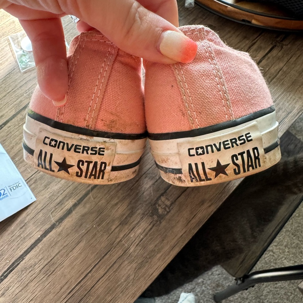 Pink Converse - Picture 2 of 3